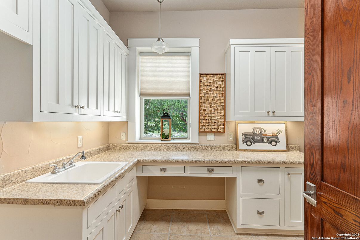 Bathroom, Dual Sink Vanities, Interior, Pendant Lights