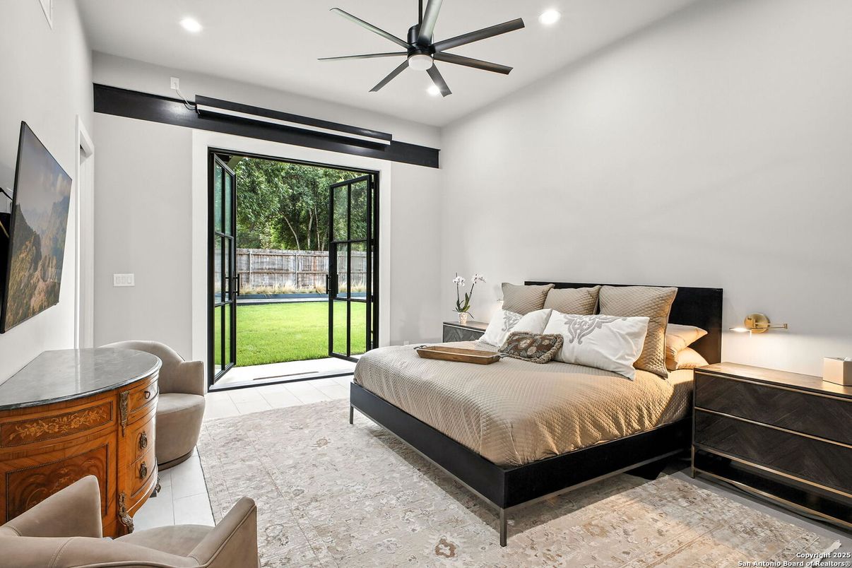 Bedroom, Interior, Recessed Lighting
