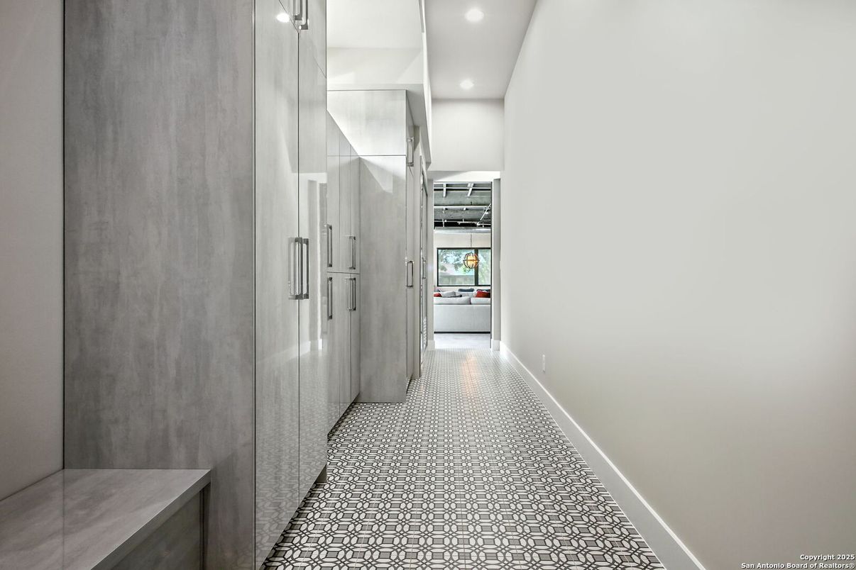 Interior, Recessed Lighting