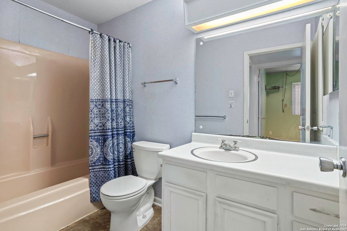 Bathroom, Interior