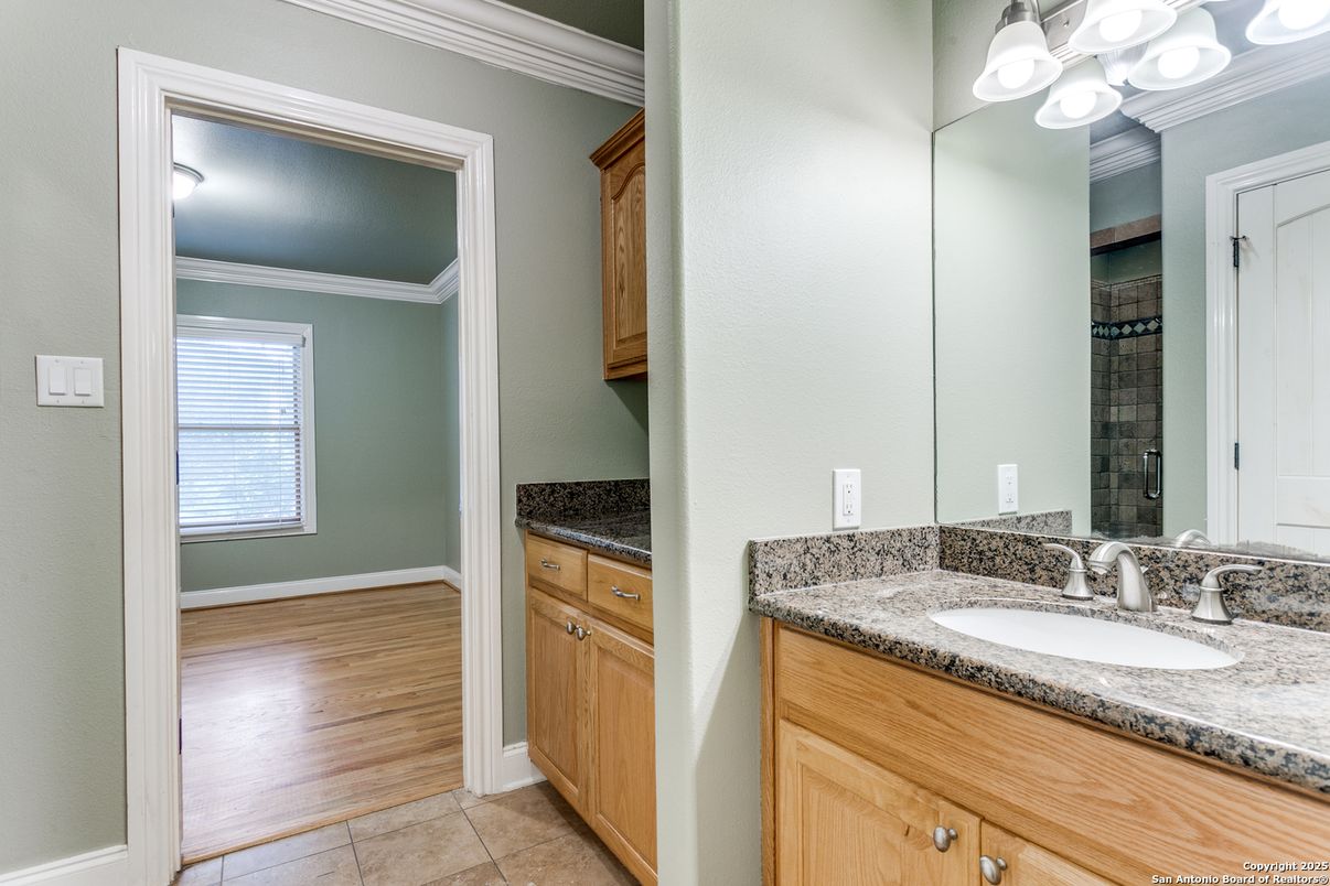 Bathroom, Dual Sink Vanities, Interior, Wood Texture Flooring