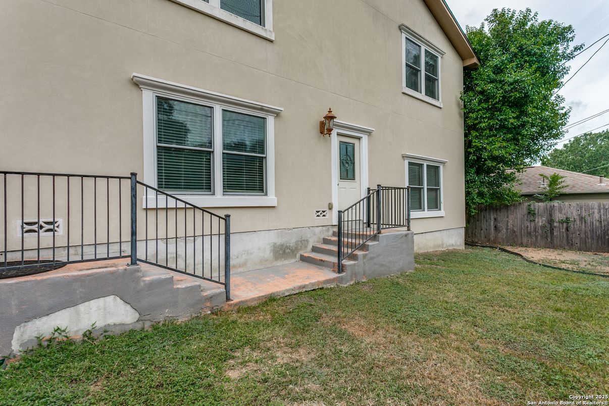 Backyard, Exterior