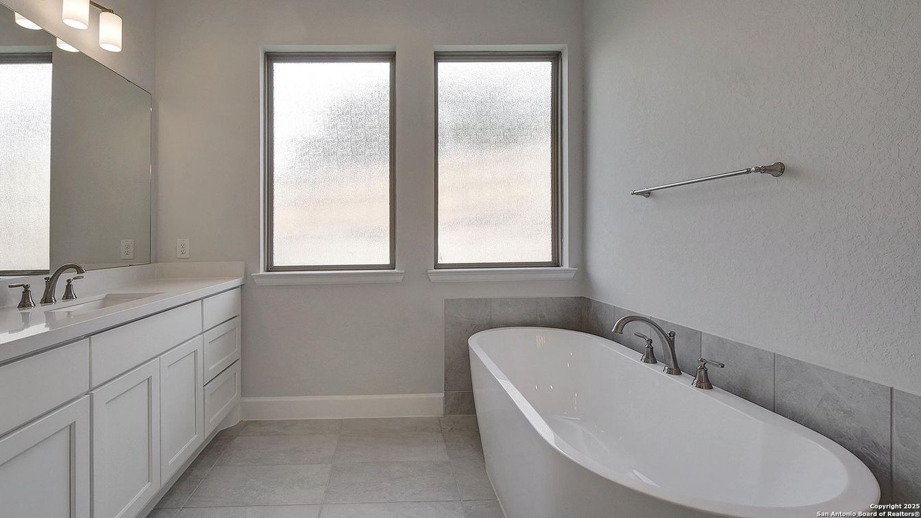 Bathroom, Dual Sink Vanities, Free Standing Baths, Interior