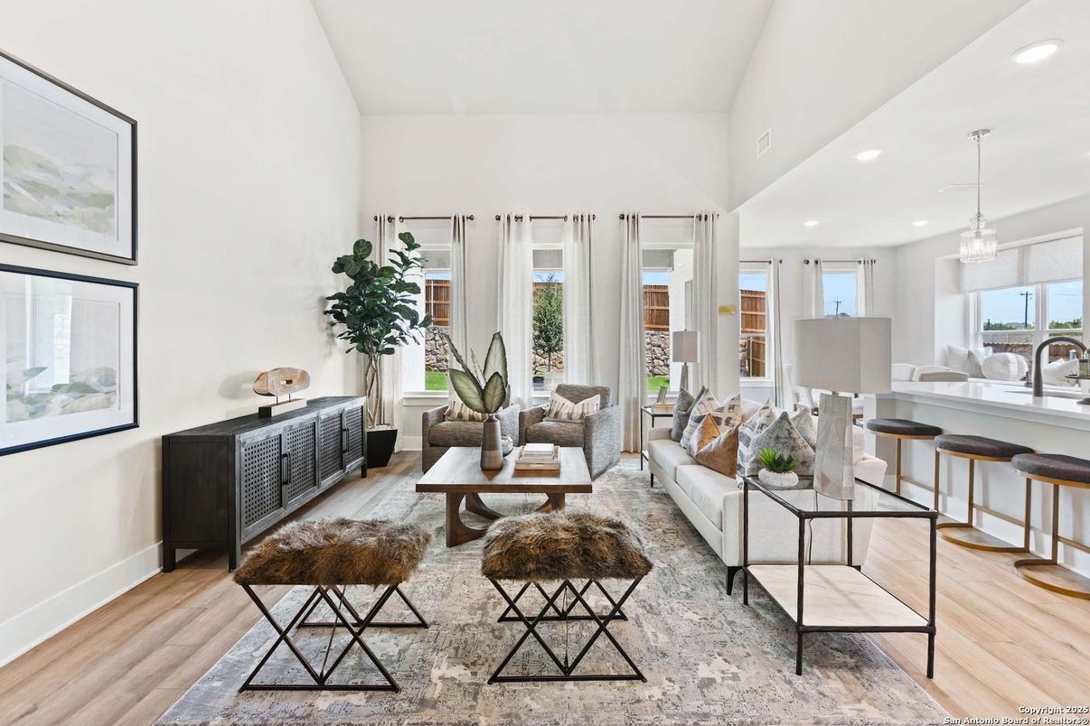 Interior, Living room, Pendant Lights, Recessed Lighting, Wood Texture Flooring