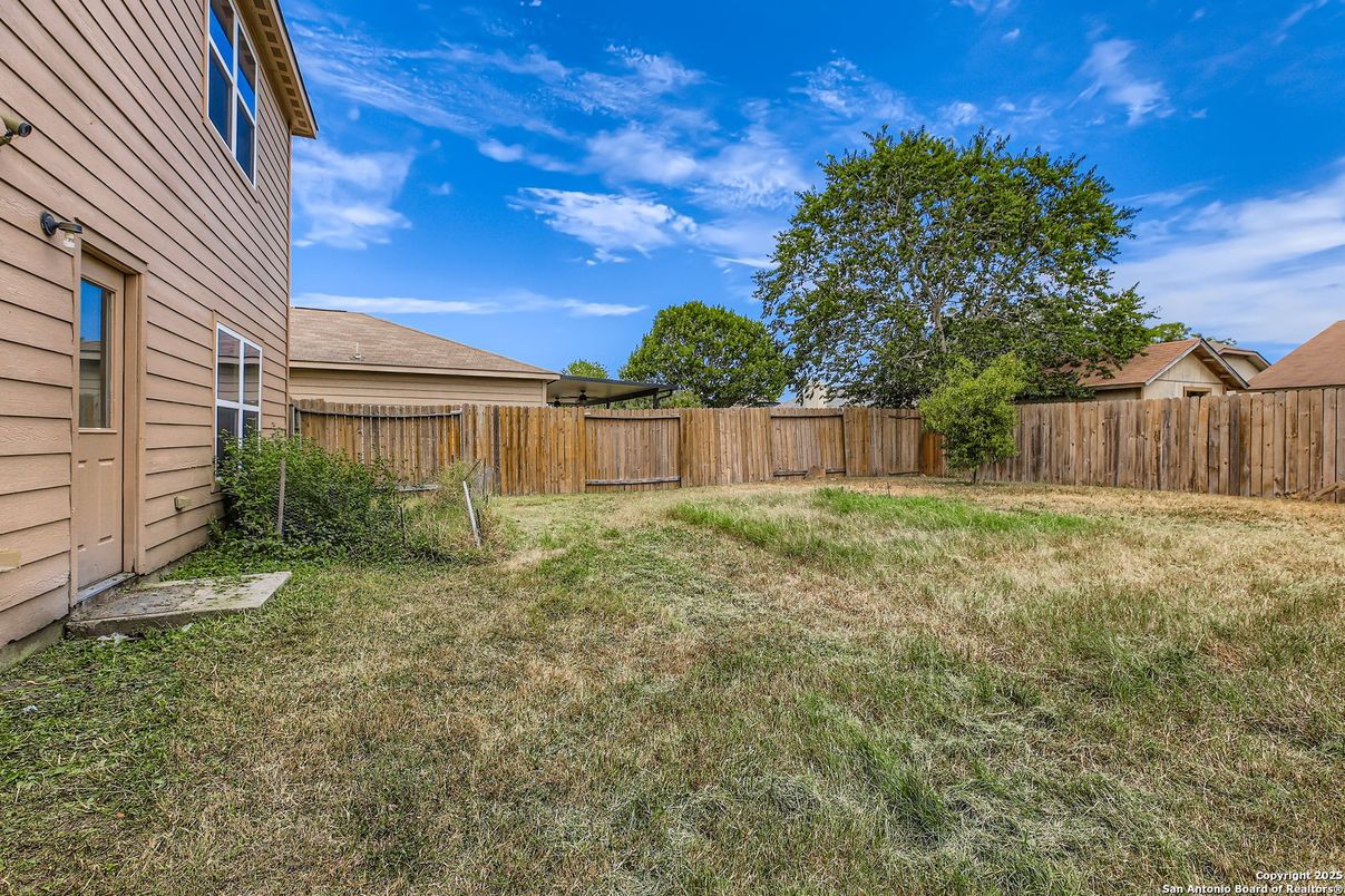 Backyard, Exterior