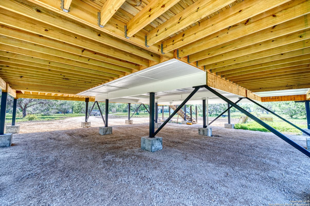Exterior, Wooden Beams