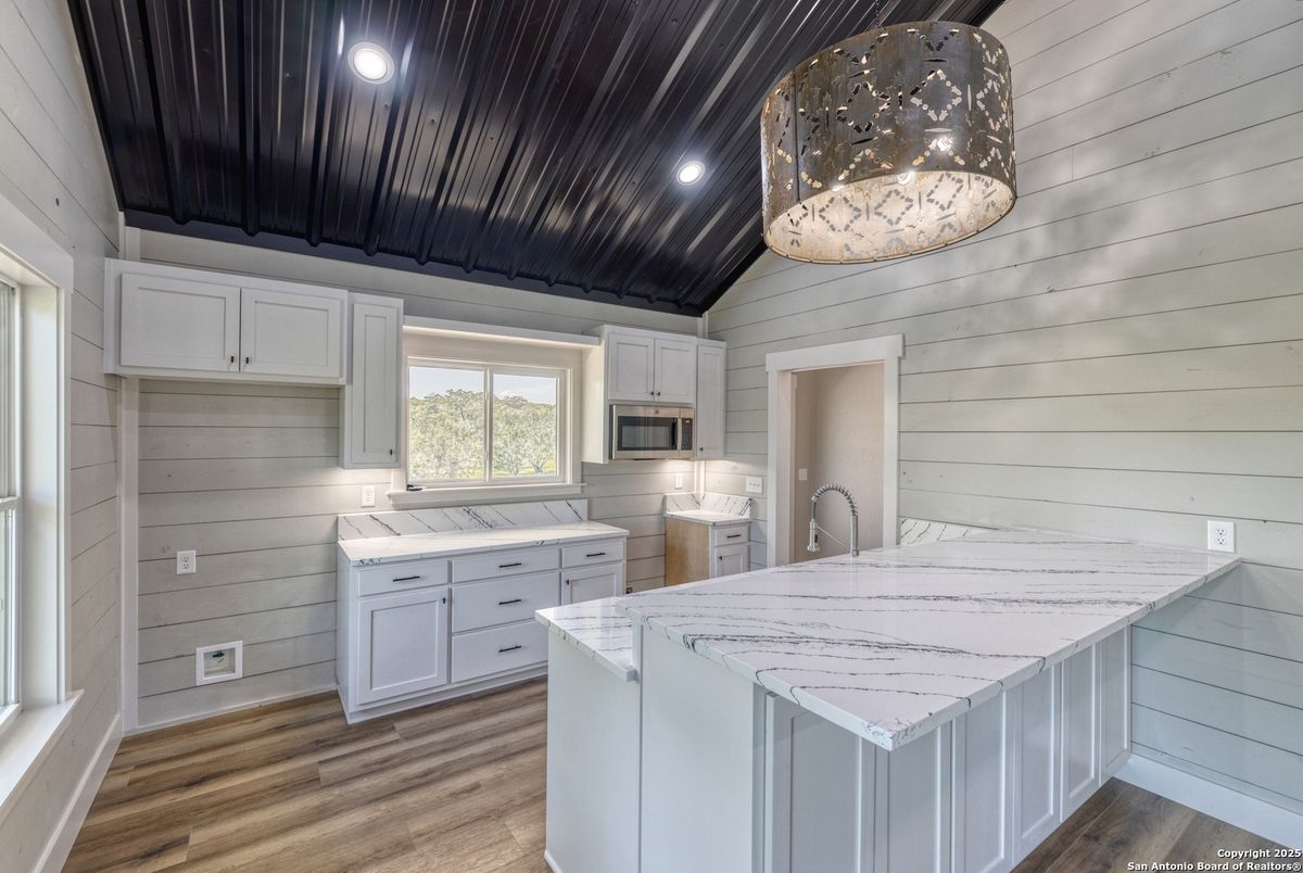 Interior, Kitchen, Recessed Lighting, Wood Texture Flooring
