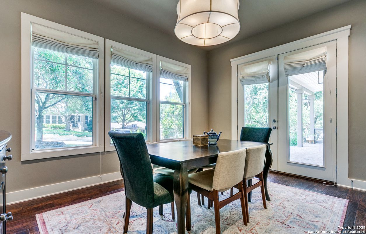 Dining room, Interior, Wood Texture Flooring