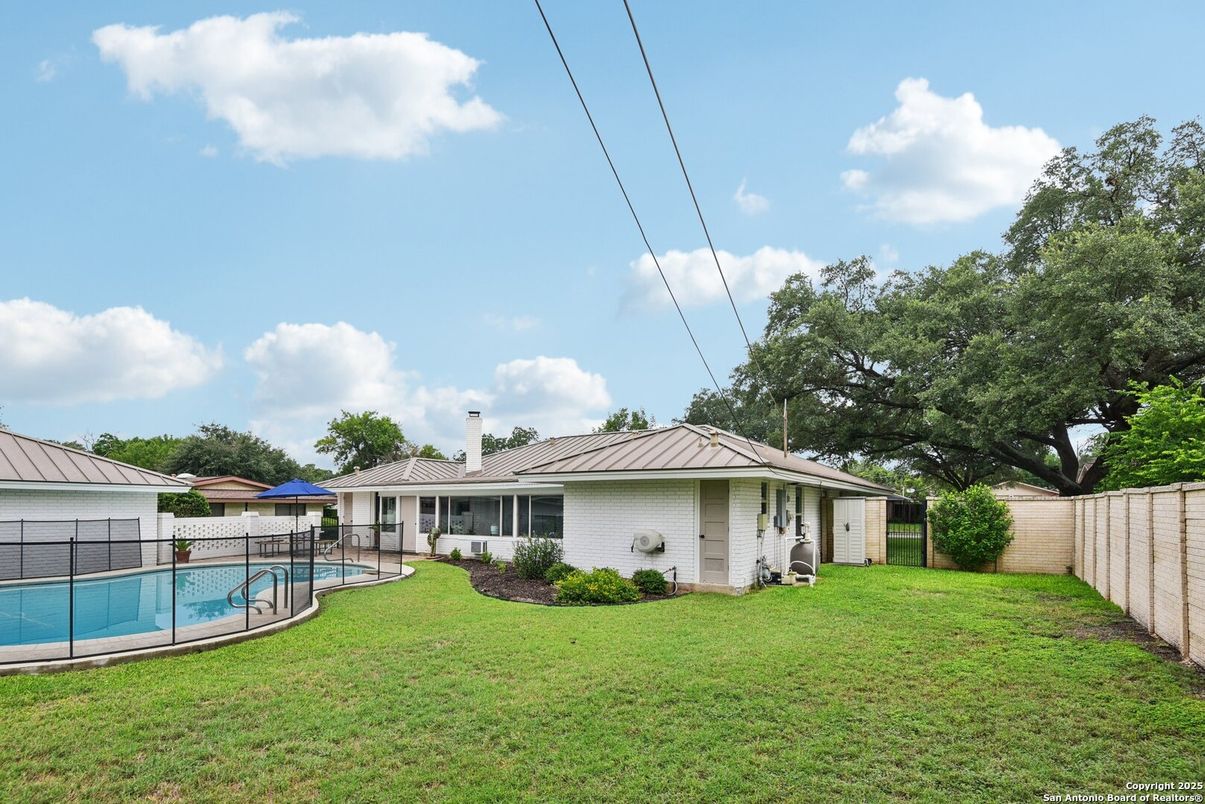 Backyard, Exterior, Pool