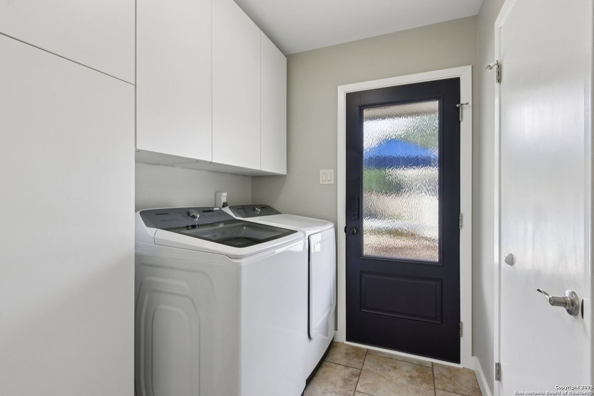 Interior, Washer