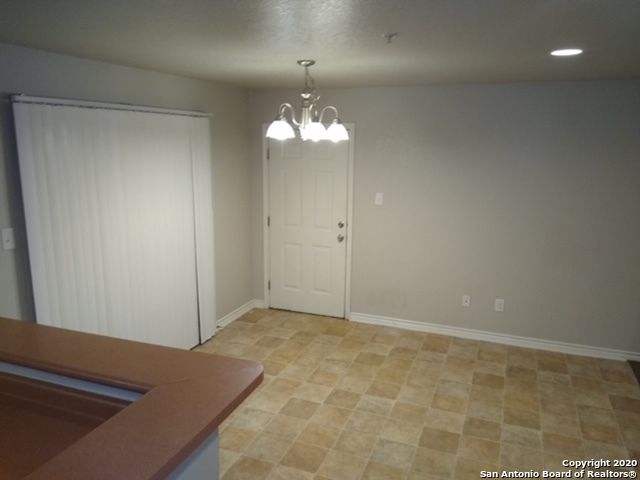 Empty room, Interior, Pendant Lights, Recessed Lighting