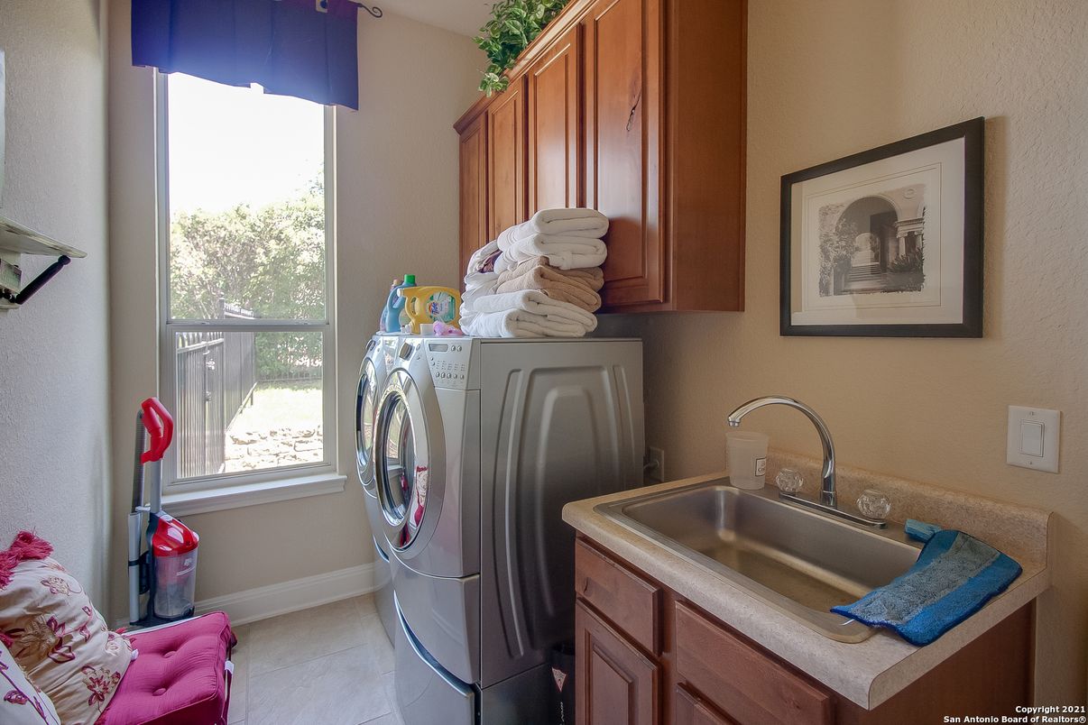 Interior, Washer