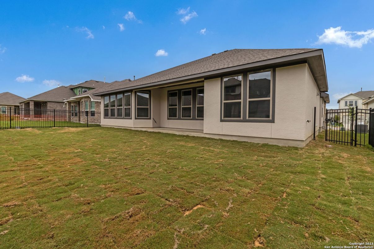 Backyard, Exterior