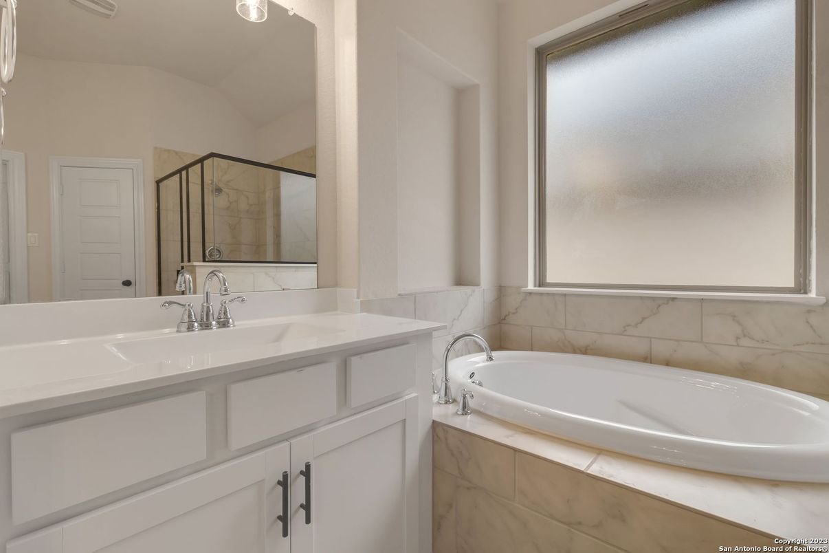 Bathroom, Interior, Marble Walls