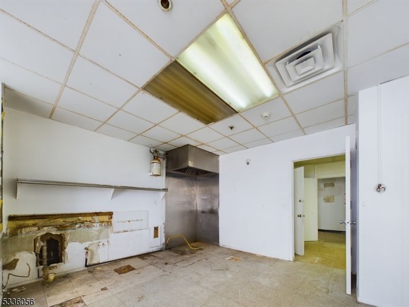 Empty room, Fireplace, Interior