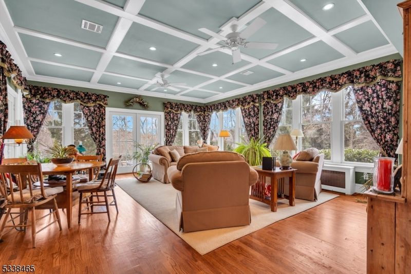 Dining room, Interior, Living room, Recessed Lighting, Wood Texture Flooring