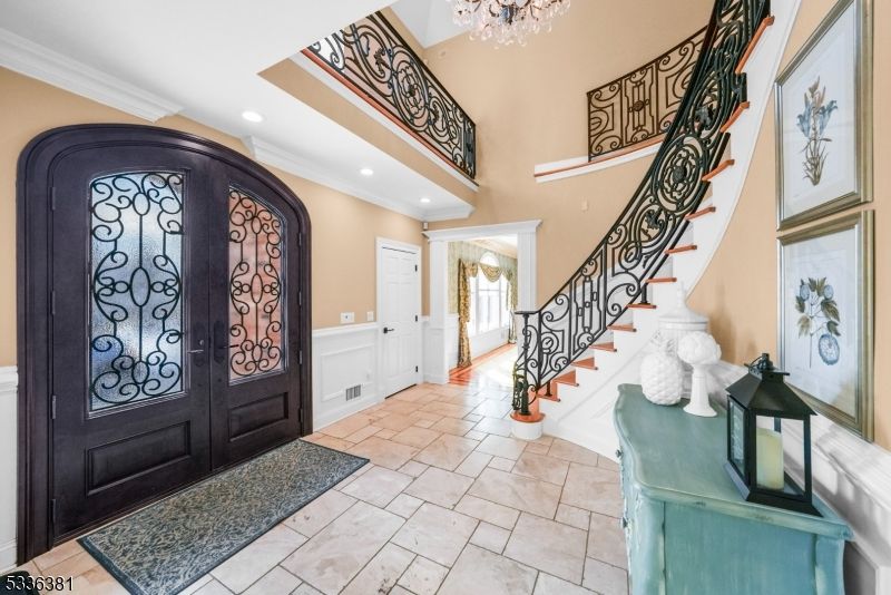 Chandelier, Interior, Recessed Lighting