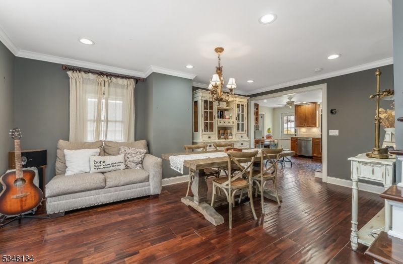 Chandelier, Dining room, Interior, Recessed Lighting, Wood Texture Flooring