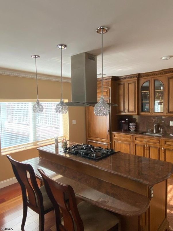 Interior, Kitchen, Pendant Lights, Wood Texture Flooring