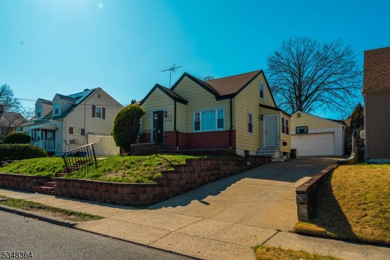 Detached Garage, Exterior, Facade, Farmhouse
