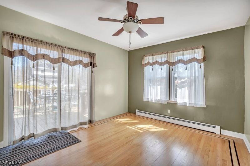 Empty room, Interior, Wood Texture Flooring