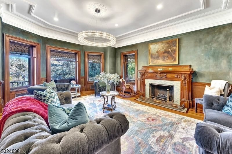 Fireplace, Interior, Living room, Pendant Lights, Recessed Lighting, Wood Texture Flooring