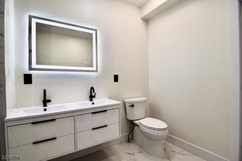Bathroom, Dual Sink Vanities, Interior, Marble