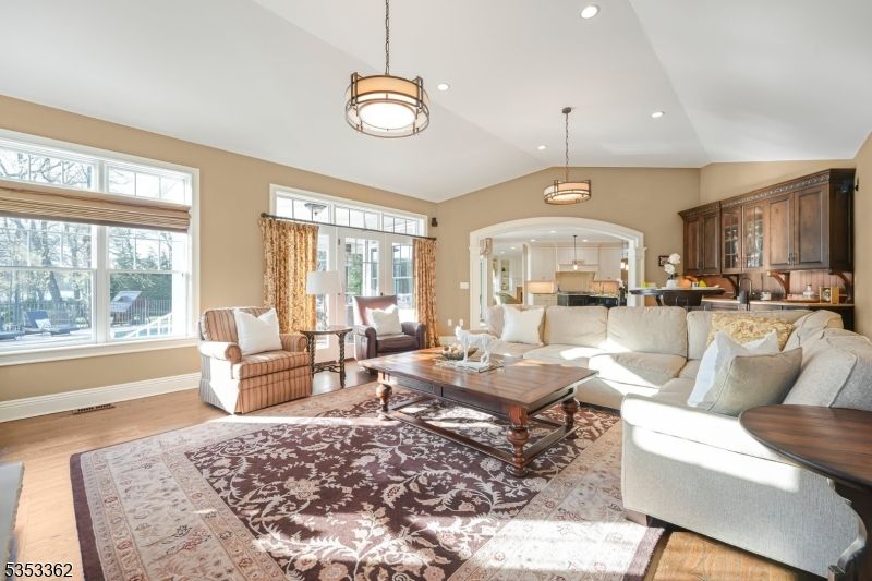 Interior, Living room, Pendant Lights, Recessed Lighting, Wood Texture Flooring