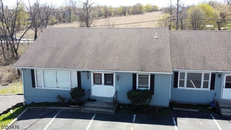 Exterior, Facade, Cape Cod