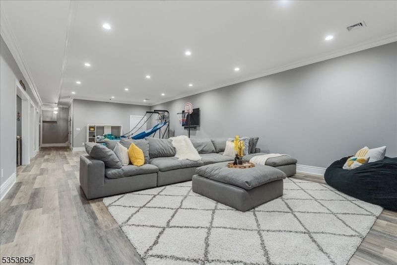 Interior, Living room, Recessed Lighting, Wood Texture Flooring