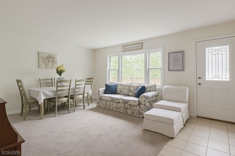 Dining room, Interior
