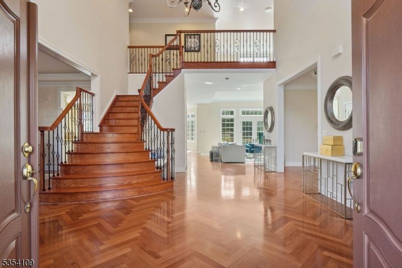 Chandelier, Interior, Living room, Recessed Lighting, Wood Texture Flooring