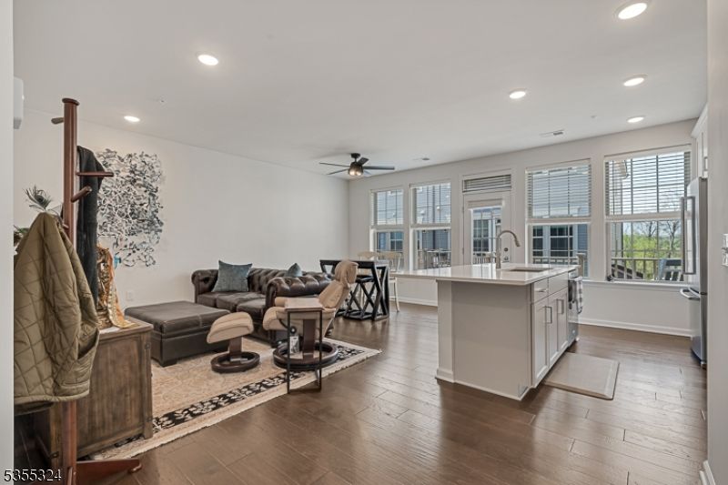 Interior, Kitchen, Living room, Recessed Lighting, Wood Texture Flooring