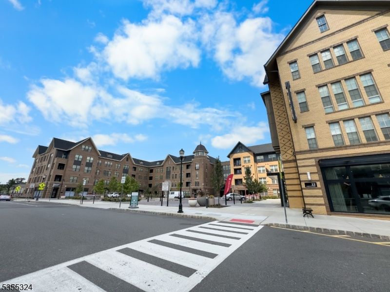 Exterior, Facade, Condo Building
