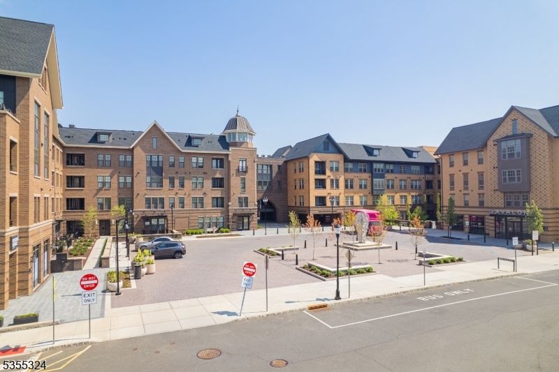 Exterior, Facade, Condo Building