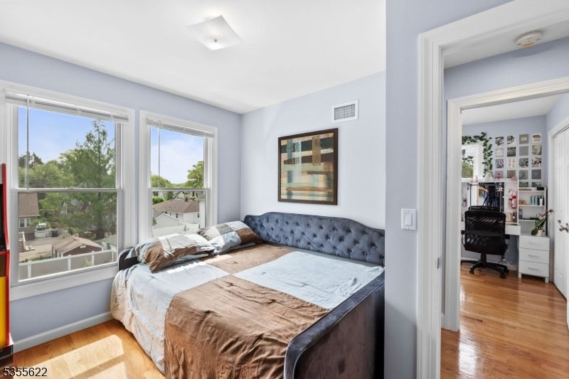 Bedroom, Home Office, Interior, Wood Texture Flooring