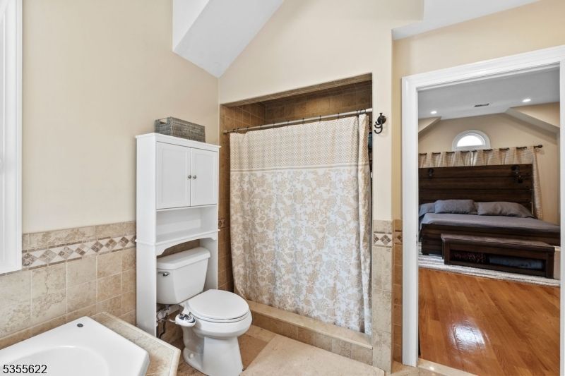 Bathroom, Bedroom, Interior, Recessed Lighting, Wood Texture Flooring