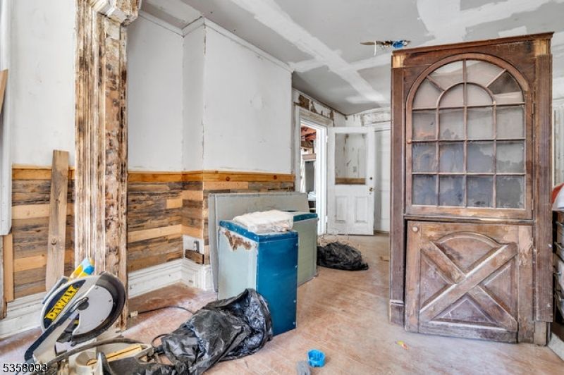 Interior, Wooden Walls