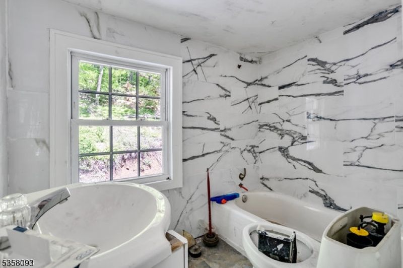 Bathroom, Free Standing Baths, Interior, Marble Walls