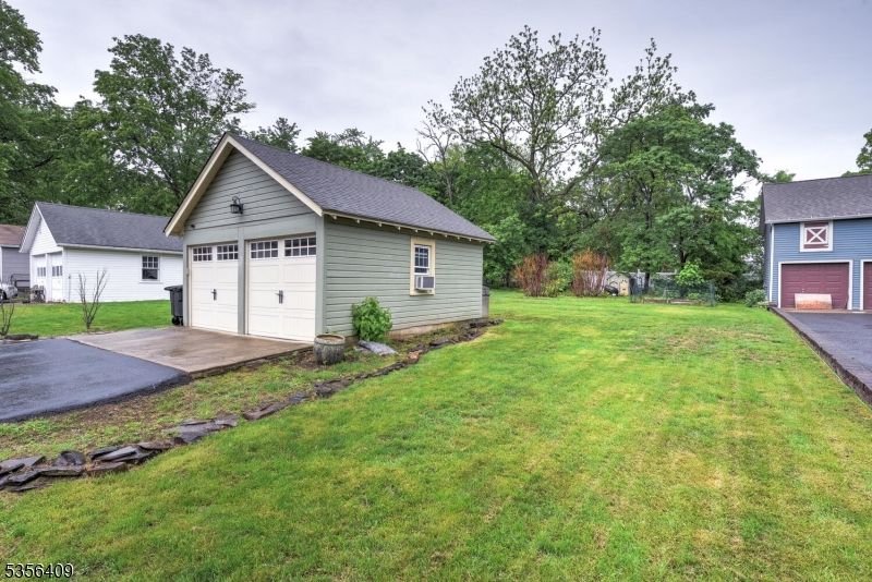 Backyard, Detached Garage, Exterior