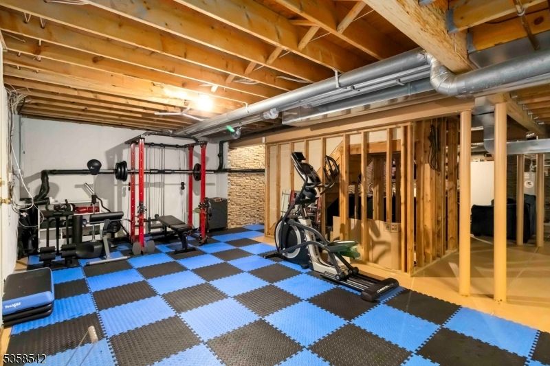 Fitness Equipment, Interior, Wooden Beams