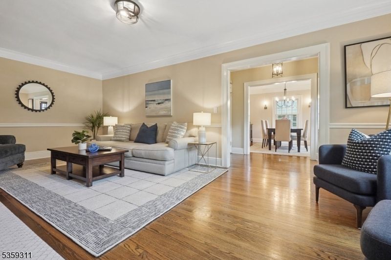 Chandelier, Dining room, Interior, Living room, Wood Texture Flooring
