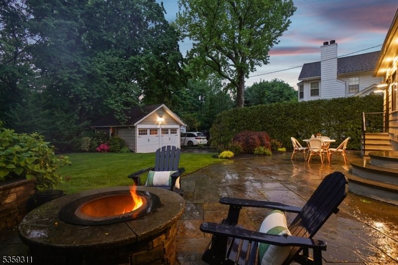 Backyard, Detached Garage, Exterior