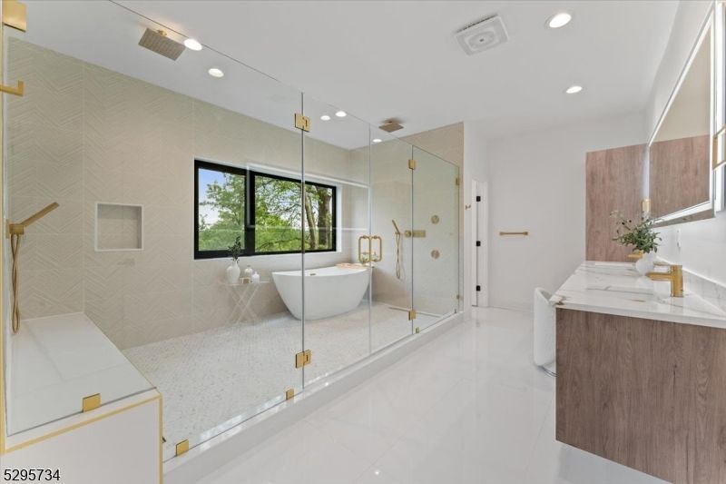 Bathroom, Free Standing Baths, Glass Shower, Interior, Recessed Lighting