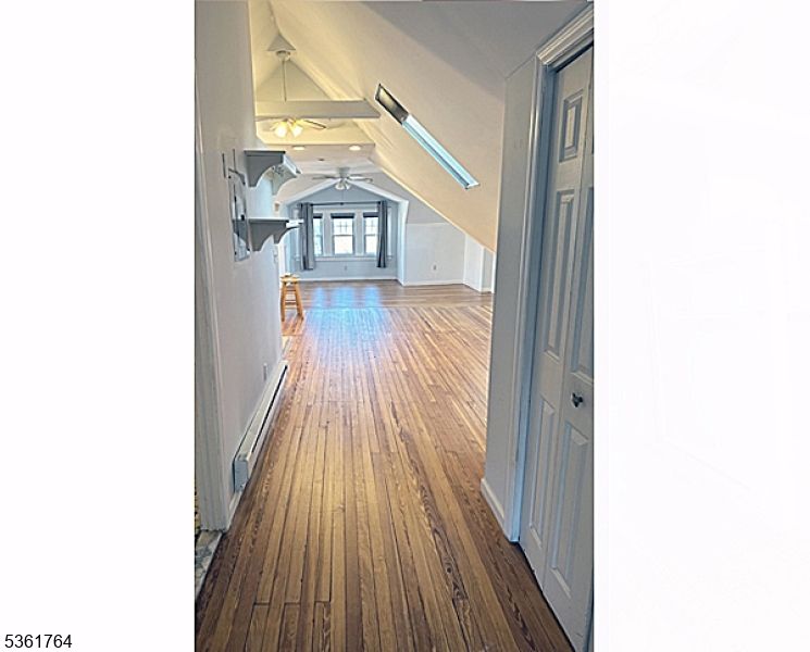 Interior, Pendant Lights, Wood Texture Flooring
