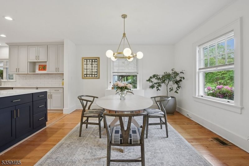 Dining room, Interior, Kitchen, Pendant Lights, Recessed Lighting, Wood Texture Flooring