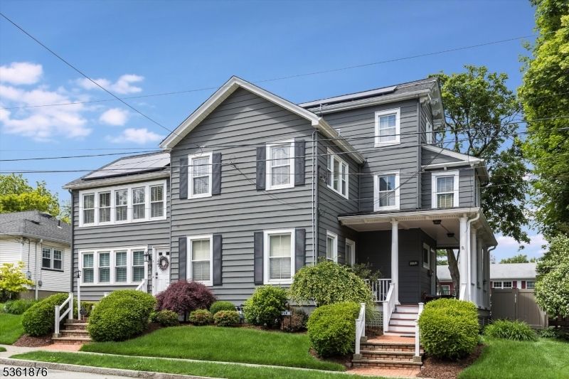 Exterior, Facade, Solar Panels, Queen Anne Victorian