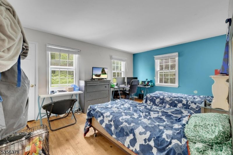 Bedroom, Home Office, Interior, Wood Texture Flooring