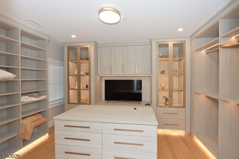 Interior, Recessed Lighting, Walk-in Closets, Wood Texture Flooring