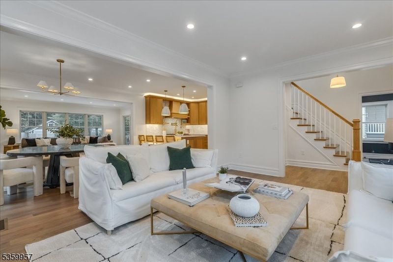 Dining room, Interior, Kitchen, Living room, Pendant Lights, Recessed Lighting, Wood Texture Flooring